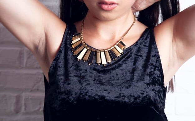 Winter 2025: Accessorizing for Holiday Parties – Runway Trends