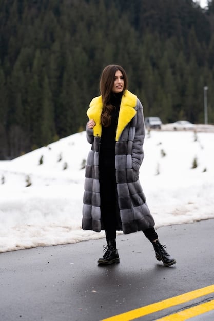 Winter 2025: Stay Warm & Stylish in Sub-Freezing Temperatures